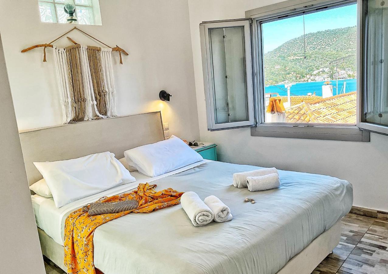 Gigi Rooms Poros Town Exterior foto